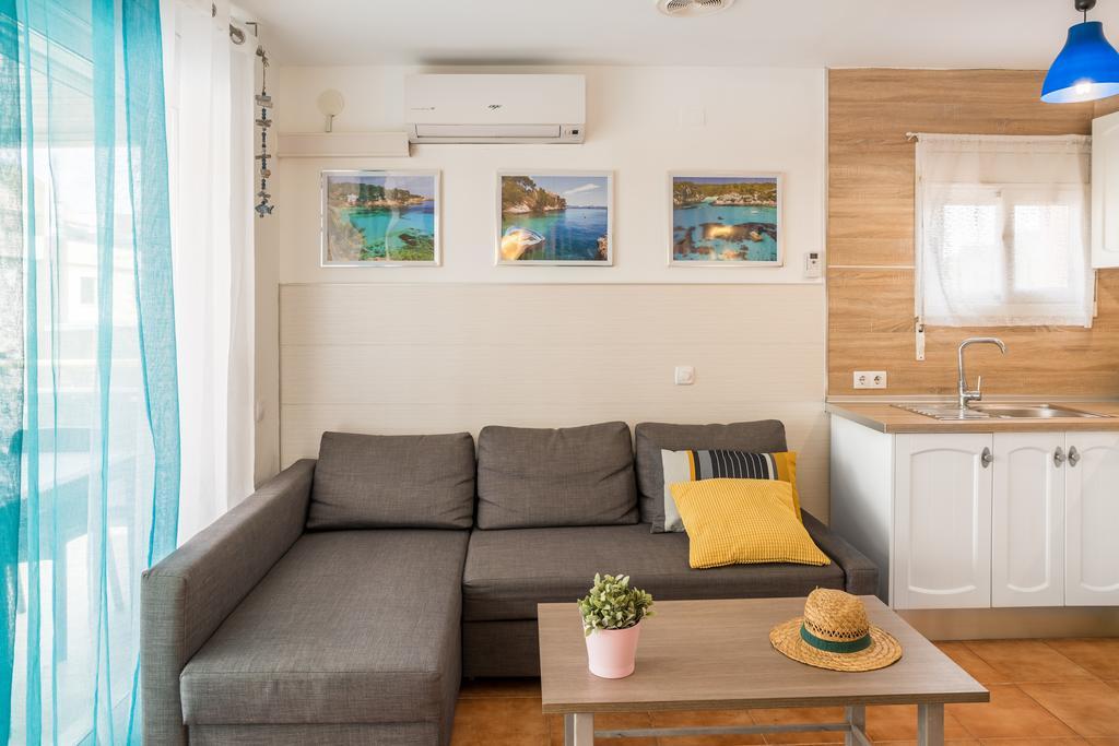 Apartamento En Салоу Екстериор снимка