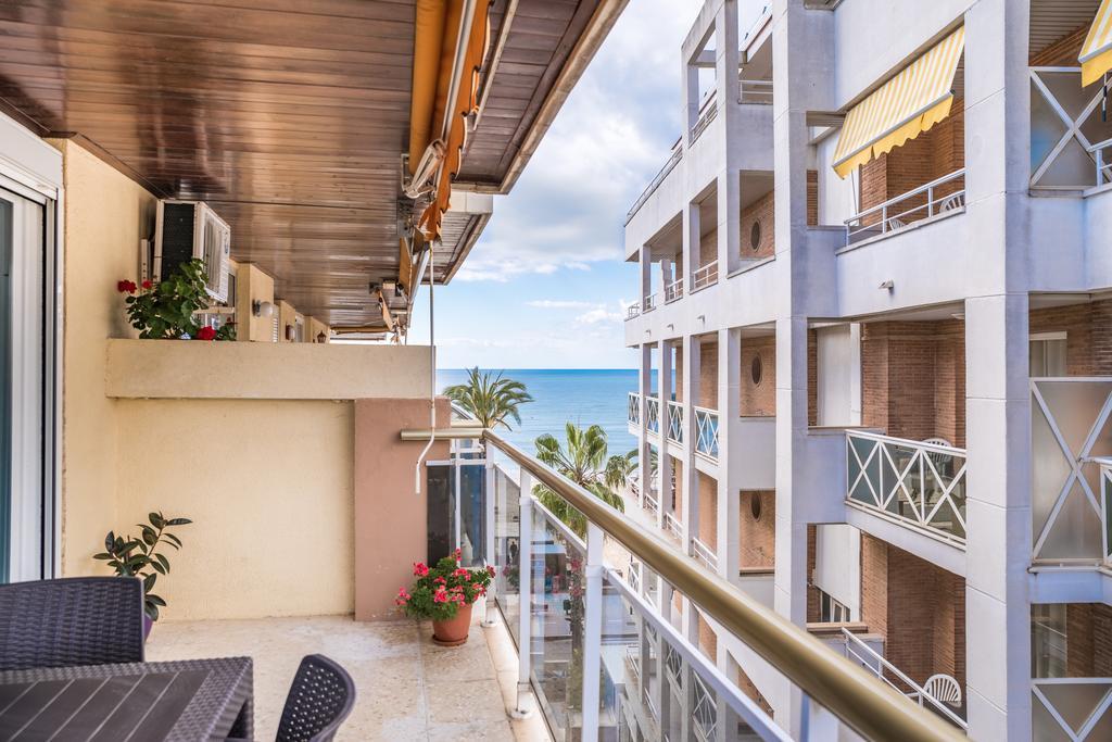Apartamento En Салоу Екстериор снимка
